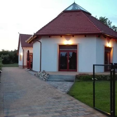 Egrelato Vendeghaz Apartment Balatonakali Bagian luar foto
